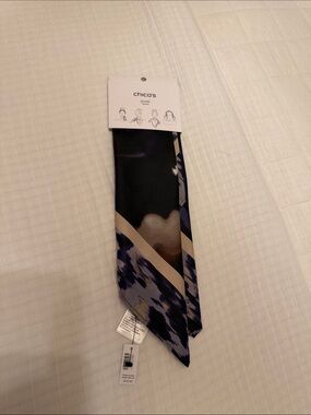 Chico's woman Black & Blue Patterned Scarf
